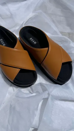 Cross Stack Slides - Cognac
